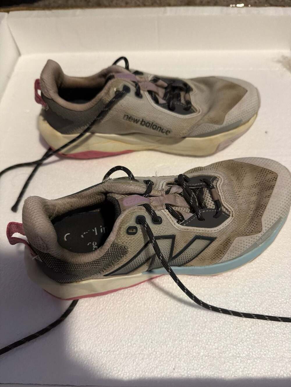 New Balance 415 Women's Size 8 Trail Running Shoes - Picture 2 of 5